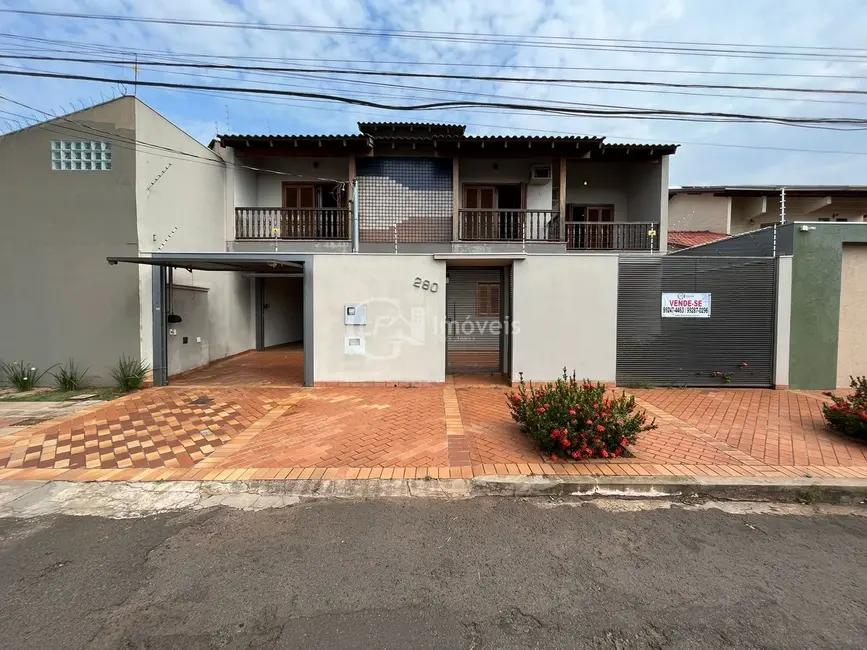 Foto 1 de Casa com 4 quartos à venda e para alugar, 417m2 em Vila Rosa Pires, Campo Grande - MS