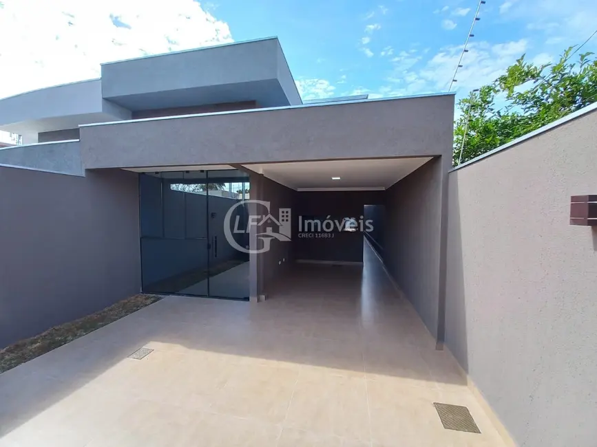 Foto 2 de Casa com 3 quartos à venda, 118m2 em Jardim Montevidéu, Campo Grande - MS
