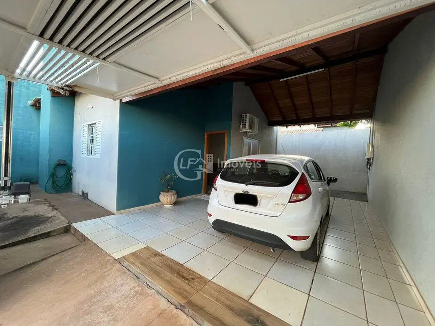 Foto 2 de Casa com 4 quartos à venda, 170m2 em São Francisco, Campo Grande - MS