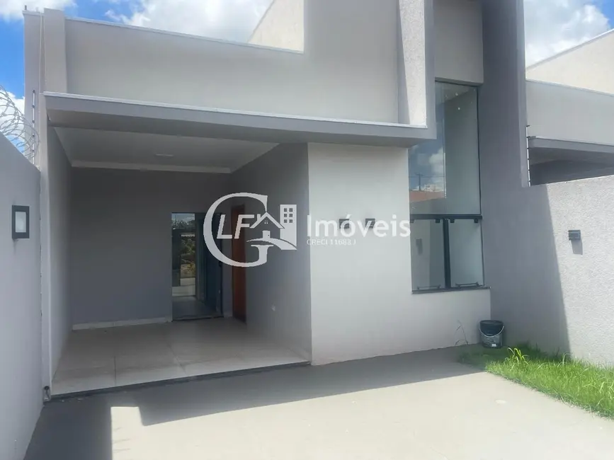Foto 2 de Casa com 3 quartos à venda, 180m2 em Vila Santa Luzia, Campo Grande - MS