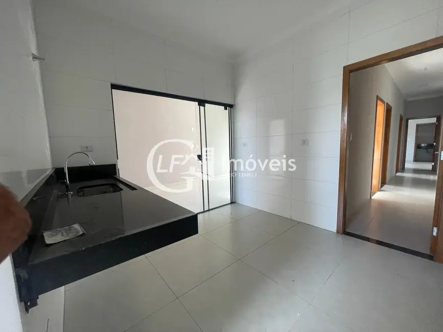 Casa com 3 quartos à venda, 180m2 em Vila Santa Luzia, Campo Grande - MS - imagem 9 Foto 9 de Casa com 3 quartos à venda, 180m2 em Vila Santa Luzia, Campo Grande - MS