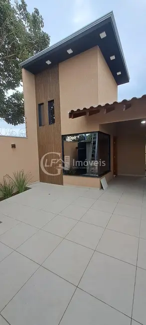 Foto 1 de Casa com 2 quartos à venda, 100m2 em Vila Santa Luzia, Campo Grande - MS