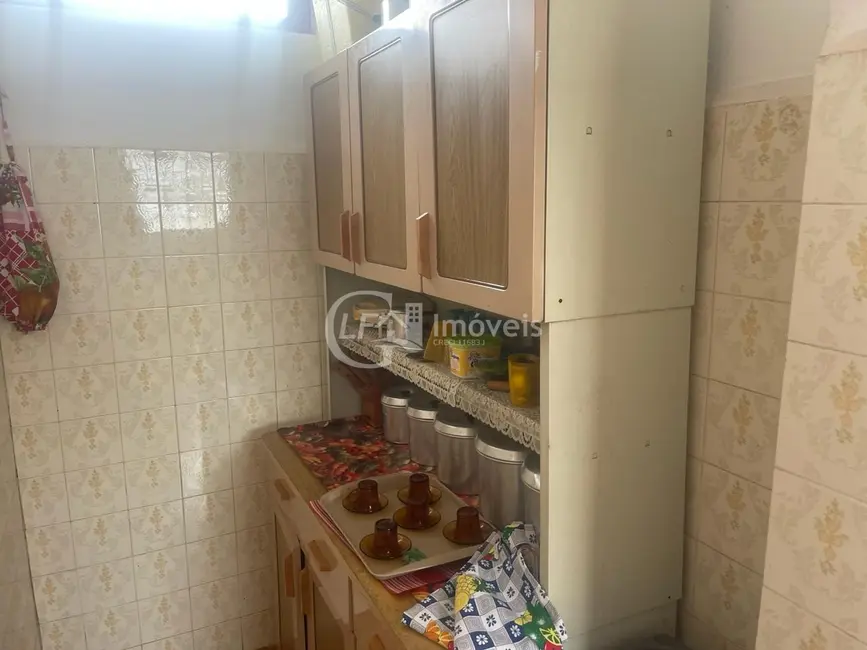 Casa com 6 quartos à venda, 300m2 em Centro, Campo Grande - MS - imagem 9 Foto 9 de Casa com 6 quartos à venda, 300m2 em Centro, Campo Grande - MS