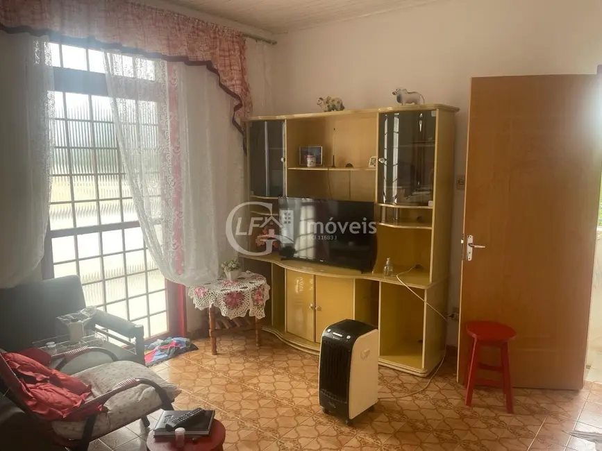 Casa com 6 quartos à venda, 300m2 em Centro, Campo Grande - MS - imagem 6 Foto 6 de Casa com 6 quartos à venda, 300m2 em Centro, Campo Grande - MS