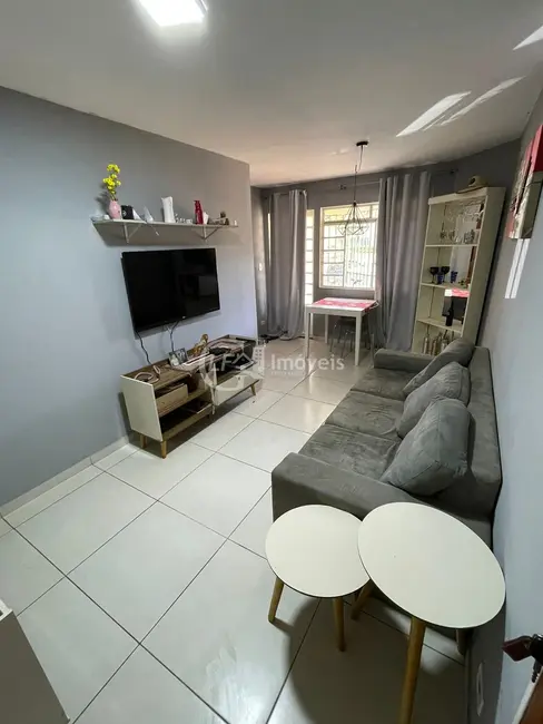 Foto 2 de Apartamento com 2 quartos à venda, 63m2 em Vila Adelina, Campo Grande - MS