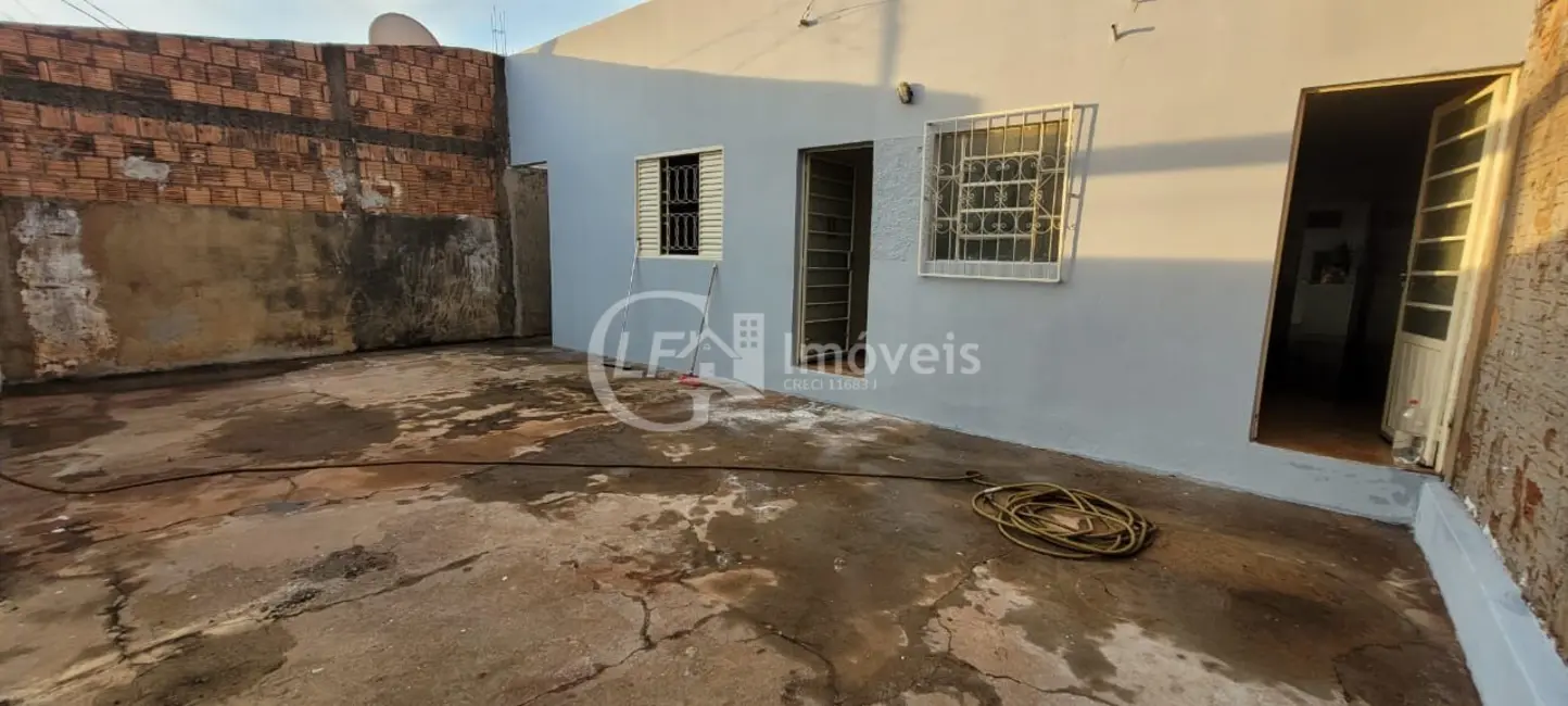 Casa com 4 quartos para alugar, 80m2 em Vila Moreninha II, Campo Grande - MS - imagem 2 Foto 2 de Casa com 4 quartos para alugar, 80m2 em Vila Moreninha II, Campo Grande - MS