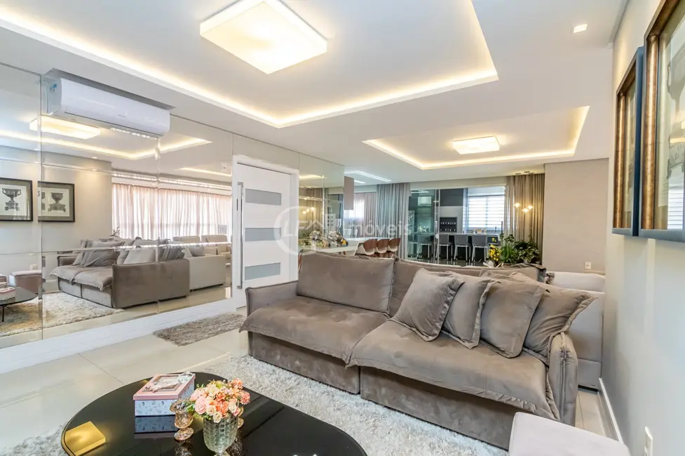 Apartamento com 4 quartos à venda, 215m2 em Centro, Balneario Camboriu - SC - imagem 3 Foto 3 de Apartamento com 4 quartos à venda, 215m2 em Centro, Balneario Camboriu - SC