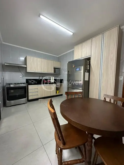 Casa com 4 quartos à venda, 198m2 em Vila Giocondo Orsi, Campo Grande - MS - imagem 8 Foto 8 de Casa com 4 quartos à venda, 198m2 em Vila Giocondo Orsi, Campo Grande - MS