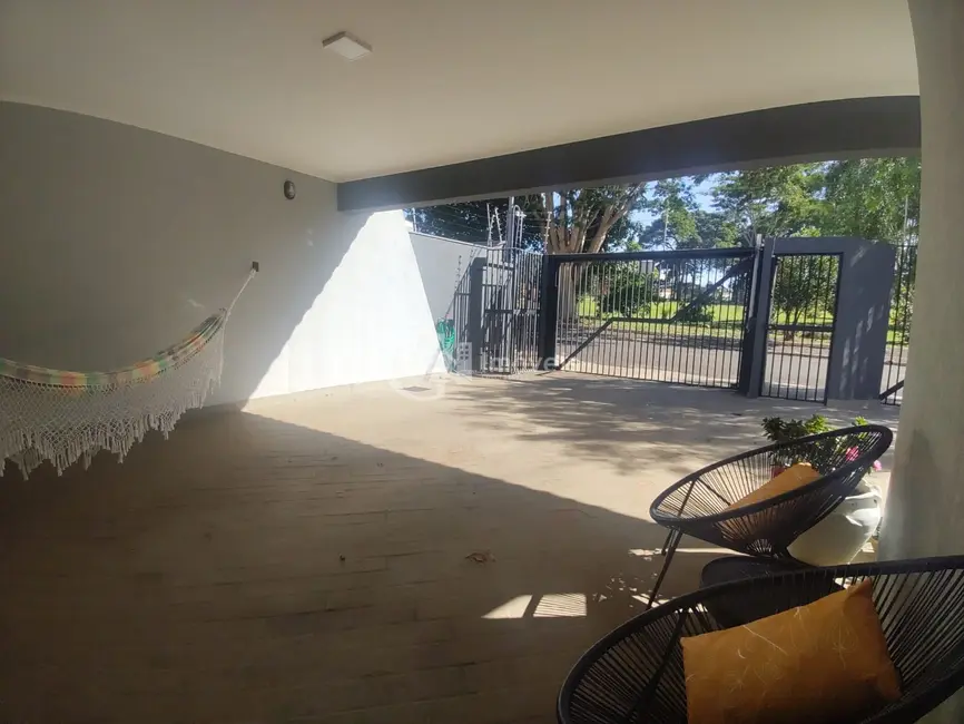 Casa com 4 quartos à venda, 198m2 em Vila Giocondo Orsi, Campo Grande - MS - imagem 4 Foto 4 de Casa com 4 quartos à venda, 198m2 em Vila Giocondo Orsi, Campo Grande - MS