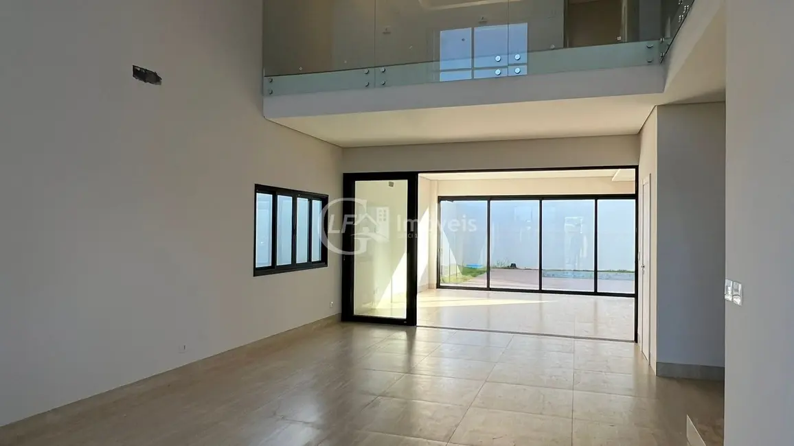 Foto 2 de Casa de Condomínio com 3 quartos à venda, 280m2 em Residencial Damha III, Campo Grande - MS