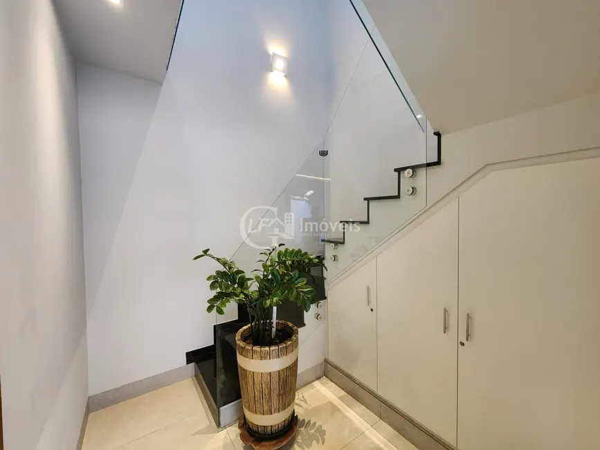 Casa com 3 quartos à venda, 260m2 em Amambaí, Campo Grande - MS - imagem 6 Foto 6 de Casa com 3 quartos à venda, 260m2 em Amambaí, Campo Grande - MS