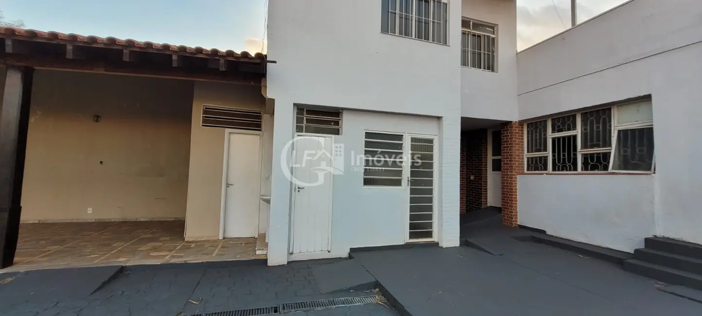 Foto 26 de Sala Comercial para alugar, 250m2 em Amambaí, Campo Grande - MS