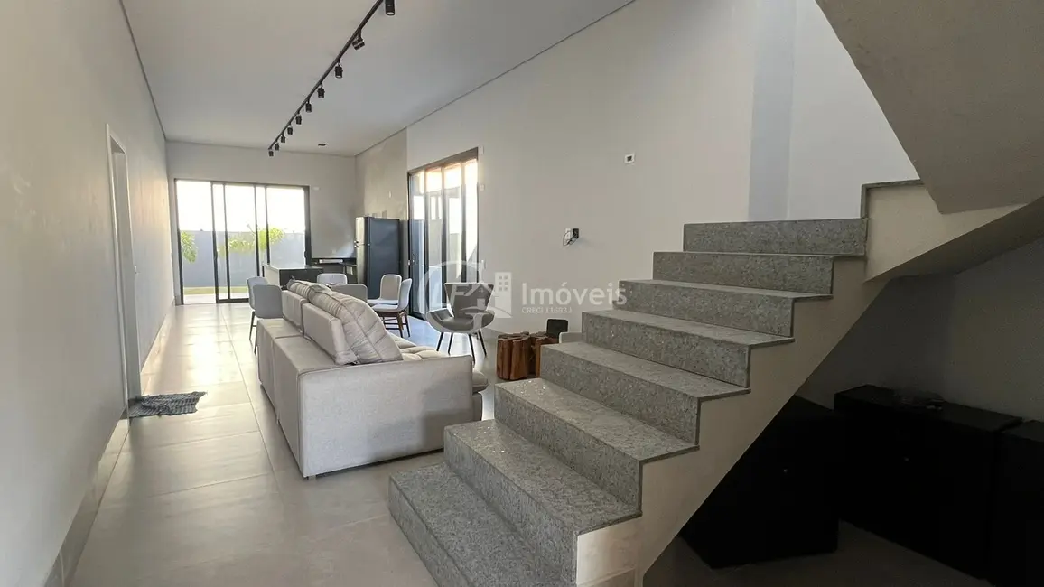 Casa com 3 quartos à venda, 330m2 em Alphaville Campo Grande, Campo Grande - MS - imagem 3 Foto 3 de Casa com 3 quartos à venda, 330m2 em Alphaville Campo Grande, Campo Grande - MS