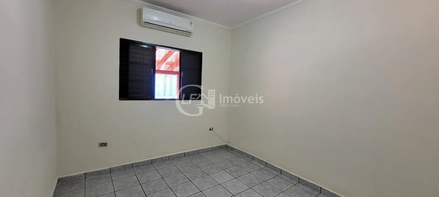 Casa com 2 quartos à venda, 140m2 em Coronel Antonino, Campo Grande - MS - imagem 8 Foto 8 de Casa com 2 quartos à venda, 140m2 em Coronel Antonino, Campo Grande - MS