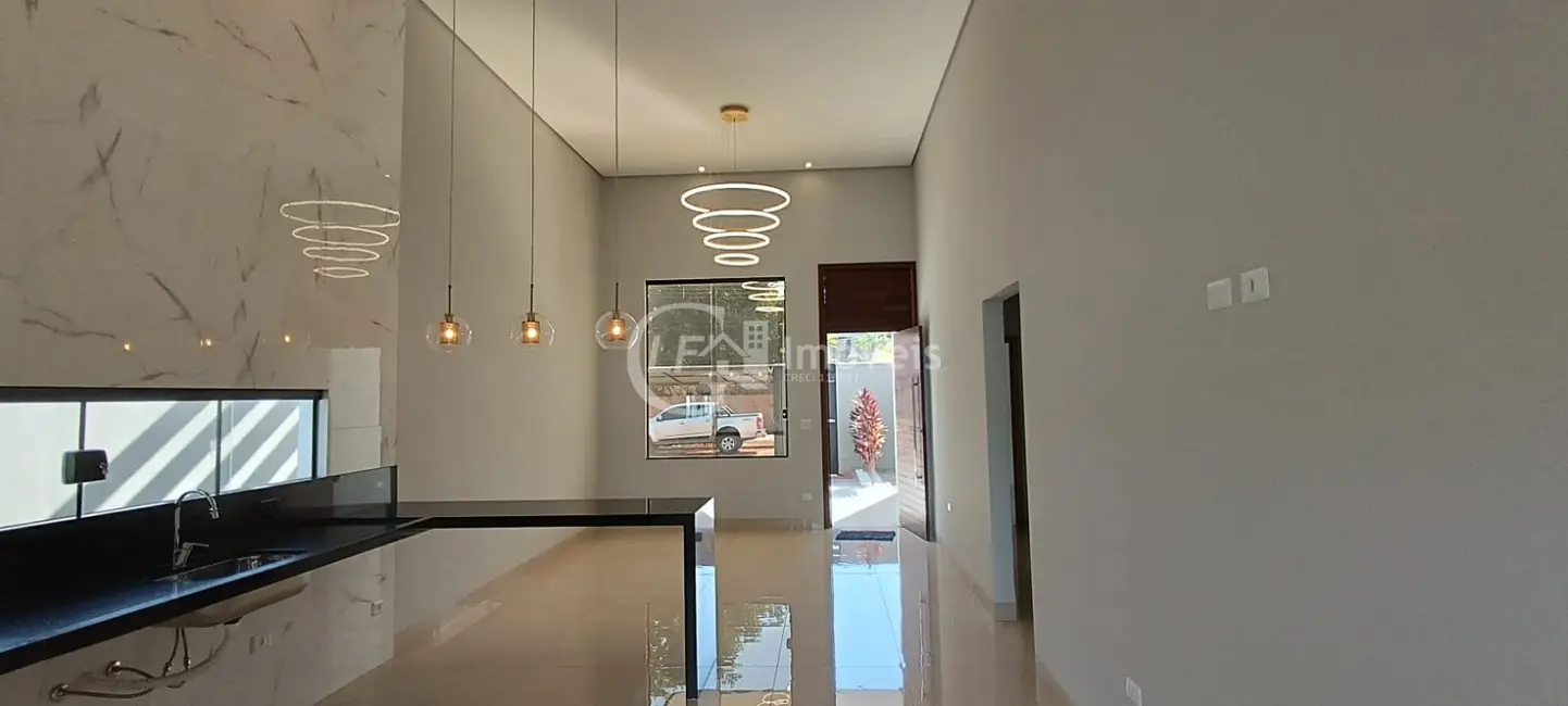 Casa com 3 quartos à venda, 128m2 em Bairro Seminário, Campo Grande - MS - imagem 8 Foto 8 de Casa com 3 quartos à venda, 128m2 em Bairro Seminário, Campo Grande - MS
