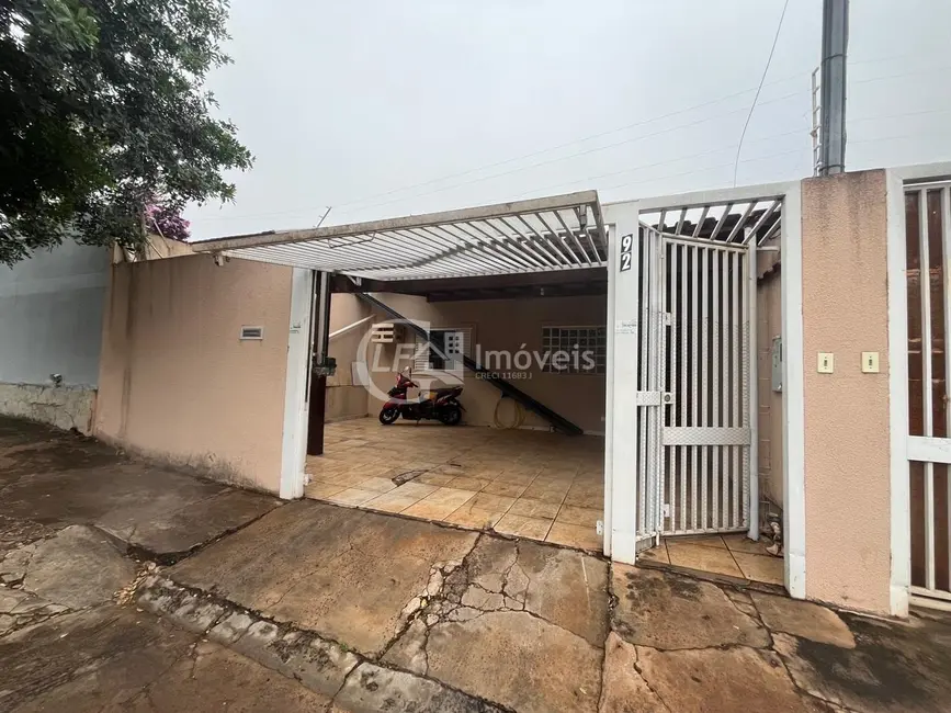 Foto 1 de Casa com 2 quartos à venda, 70m2 em Vila Margarida, Campo Grande - MS
