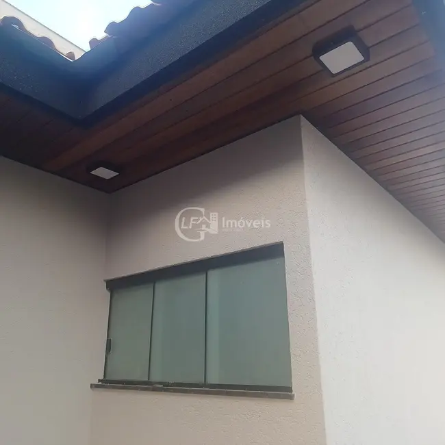 Foto 2 de Casa com 3 quartos à venda, 180m2 em Vila Almeida, Campo Grande - MS