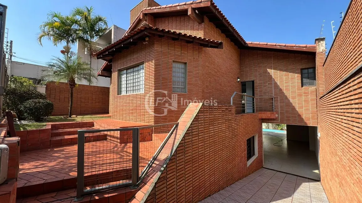 Casa com 3 quartos à venda, 351m2 em Vivendas do Bosque, Campo Grande - MS - imagem 3 Foto 3 de Casa com 3 quartos à venda, 351m2 em Vivendas do Bosque, Campo Grande - MS