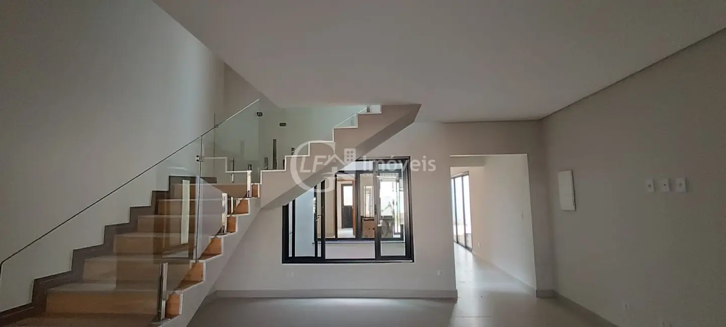 Casa com 3 quartos à venda, 202m2 em Vila do Polonês, Campo Grande - MS - imagem 4 Foto 4 de Casa com 3 quartos à venda, 202m2 em Vila do Polonês, Campo Grande - MS