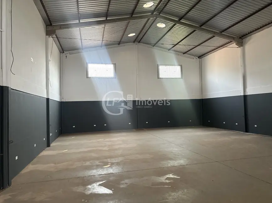 Foto 2 de Armazém / Galpão para alugar, 300m2 em Nova Lima, Campo Grande - MS