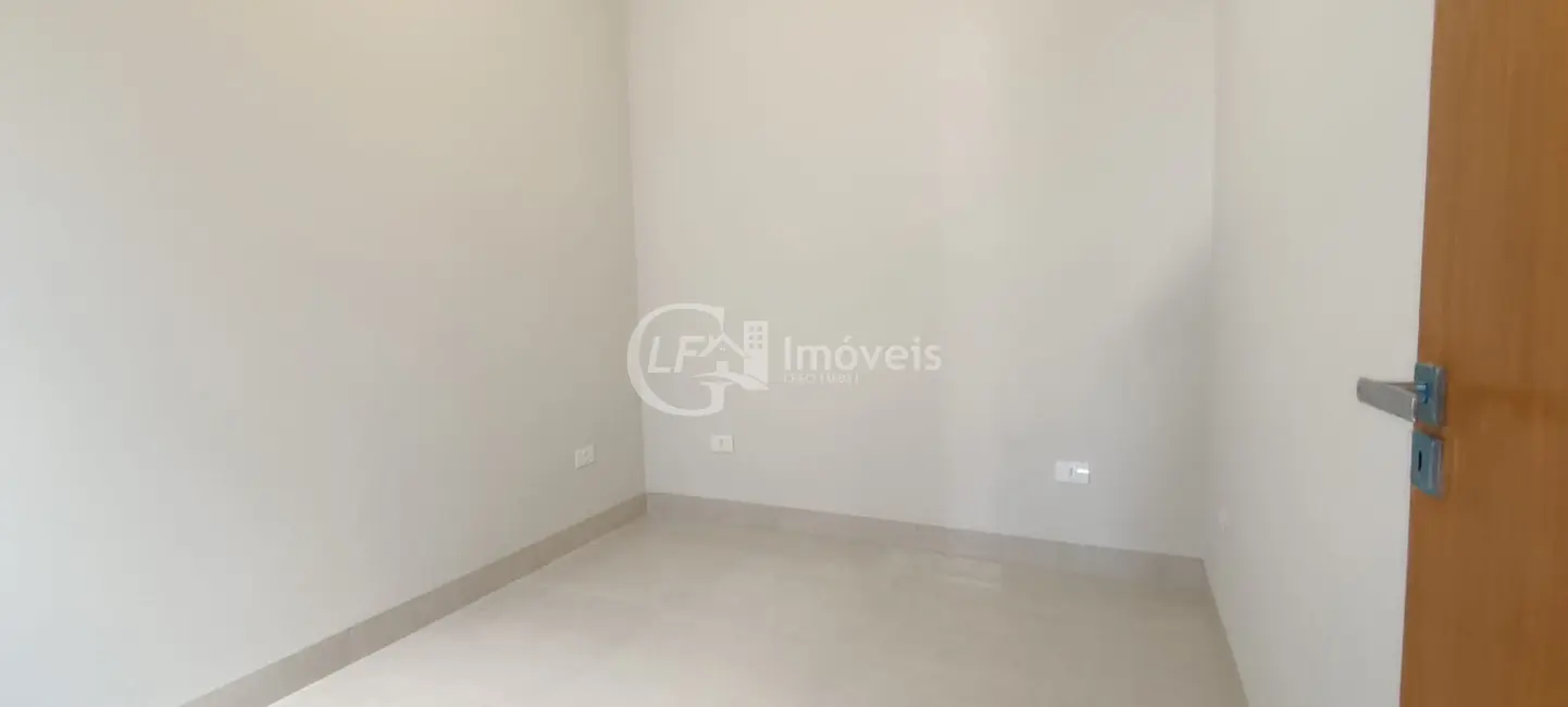 Foto 9 de Casa com 3 quartos à venda, 216m2 em Vila Palmira, Campo Grande - MS