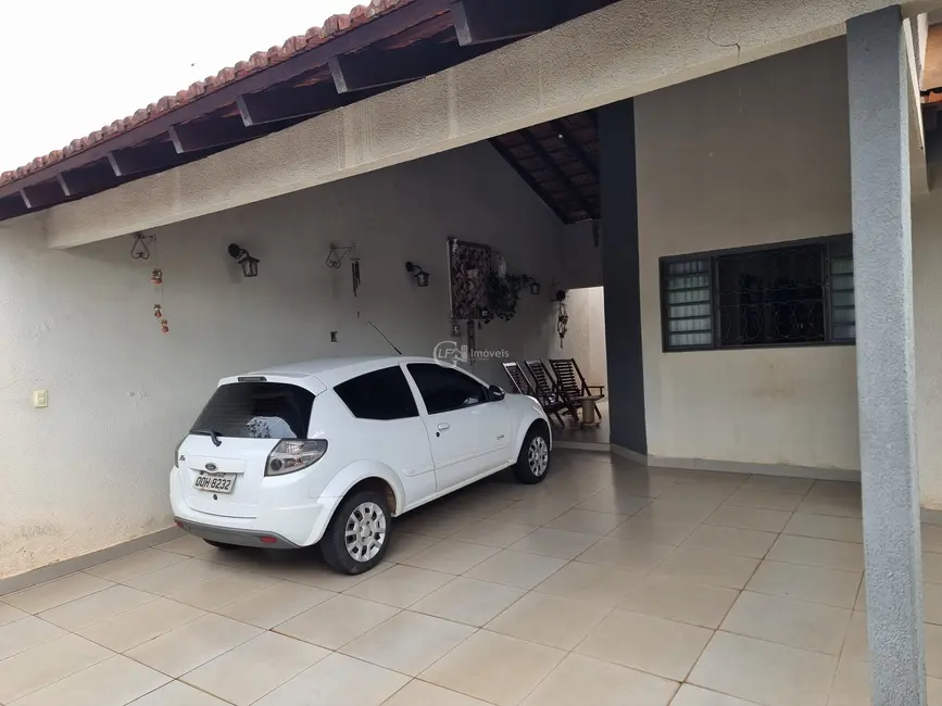 Foto 1 de Casa com 3 quartos à venda, 208m2 em Vila Vilas Boas, Campo Grande - MS