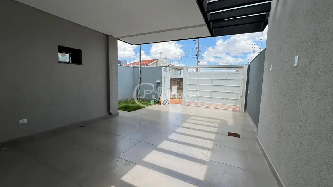 Foto 3 de Casa com 3 quartos à venda, 130m2 em Parque Residencial Rita Vieira, Campo Grande - MS