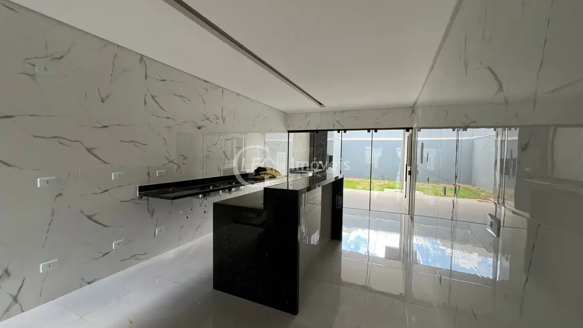 Foto 6 de Casa com 3 quartos à venda, 130m2 em Parque Residencial Rita Vieira, Campo Grande - MS