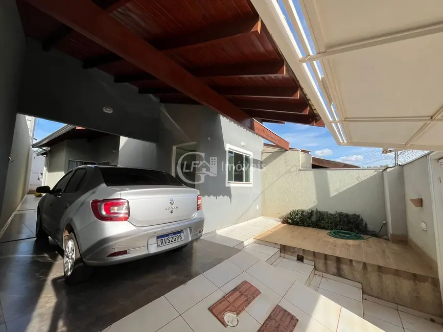 Foto 2 de Casa com 2 quartos à venda, 76m2 em Água Limpa Park, Campo Grande - MS