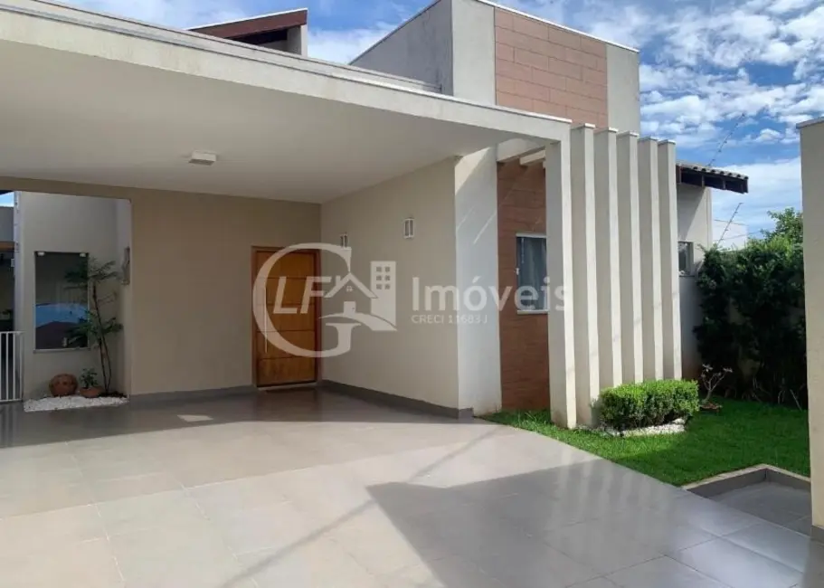 Foto 2 de Casa com 3 quartos à venda, 170m2 em Sobrinho, Campo Grande - MS