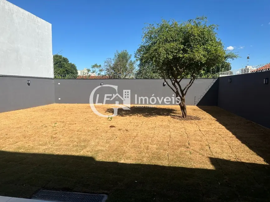 Foto 5 de Casa com 3 quartos à venda, 230m2 em Monte Castelo, Campo Grande - MS