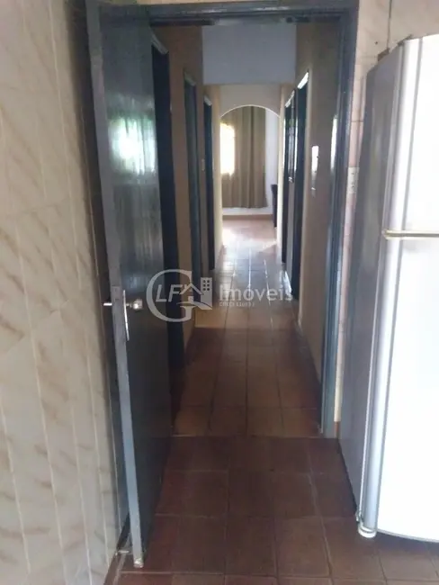 Casa com 4 quartos à venda, 140m2 em Parque Residencial Rita Vieira, Campo Grande - MS - imagem 3 Foto 3 de Casa com 4 quartos à venda, 140m2 em Parque Residencial Rita Vieira, Campo Grande - MS