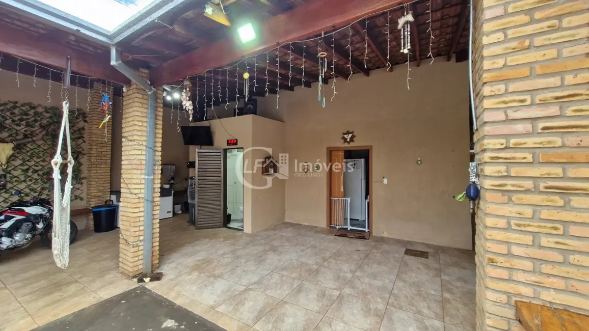 Casa com 3 quartos à venda, 331m2 em Santo Antônio, Campo Grande - MS - imagem 6 Foto 6 de Casa com 3 quartos à venda, 331m2 em Santo Antônio, Campo Grande - MS