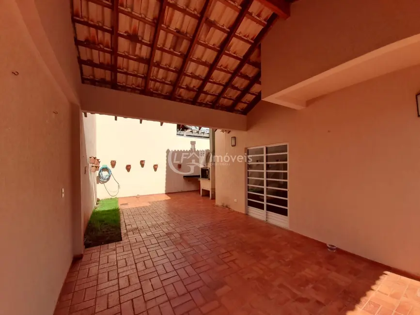 Casa com 3 quartos à venda, 118m2 em Vila Margarida, Campo Grande - MS - imagem 3 Foto 3 de Casa com 3 quartos à venda, 118m2 em Vila Margarida, Campo Grande - MS