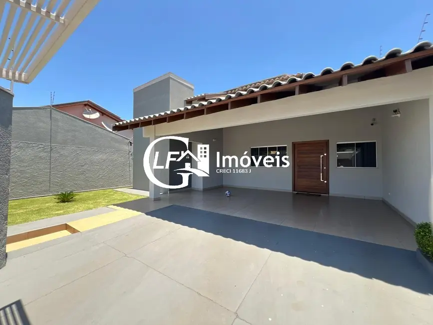 Foto 2 de Casa com 3 quartos à venda, 166m2 em Vila Jussara, Campo Grande - MS