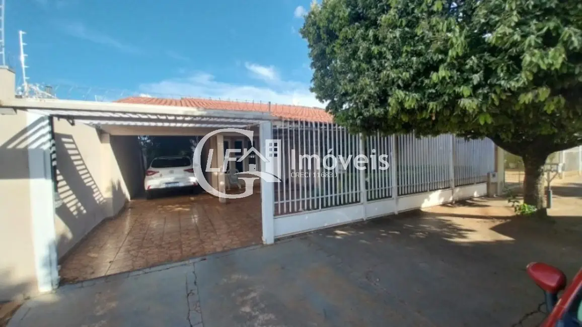 Foto 1 de Casa com 3 quartos à venda, 173m2 em Vila Taquarussu, Campo Grande - MS