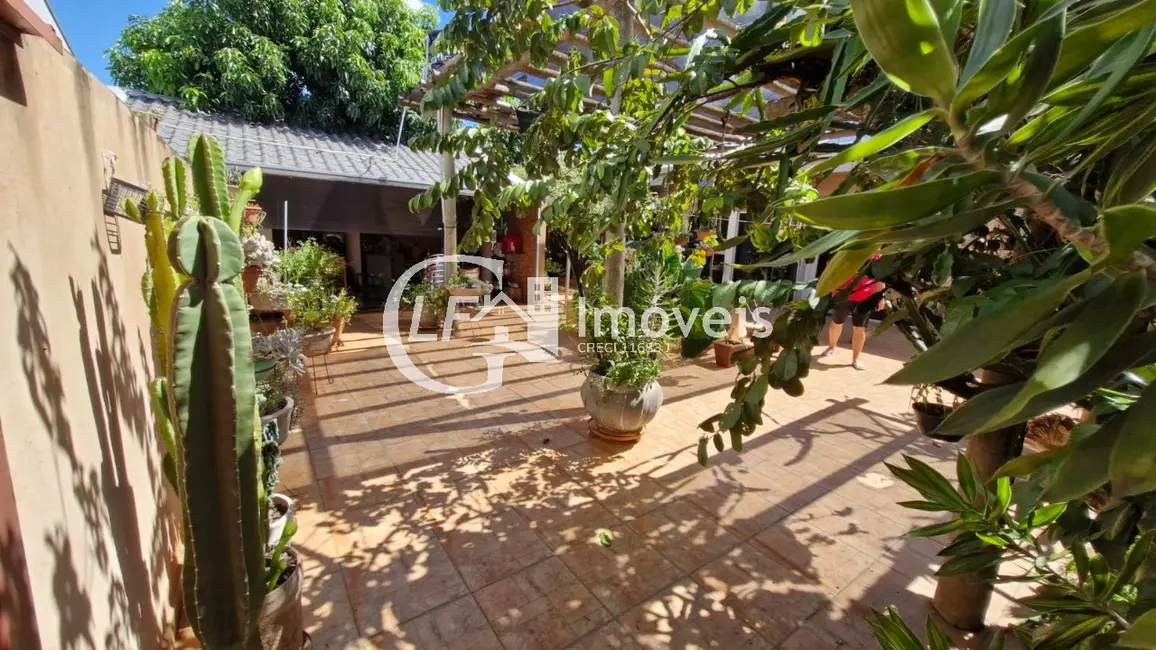 Foto 2 de Sala Comercial com 3 quartos à venda, 248m2 em Vila Ipiranga, Campo Grande - MS