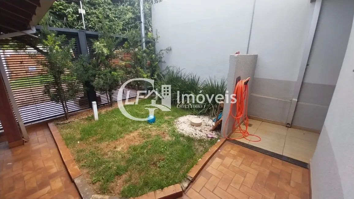 Casa com 2 quartos à venda, 100m2 em Edson Brito Garcia, Campo Grande - MS - imagem 3 Foto 3 de Casa com 2 quartos à venda, 100m2 em Edson Brito Garcia, Campo Grande - MS