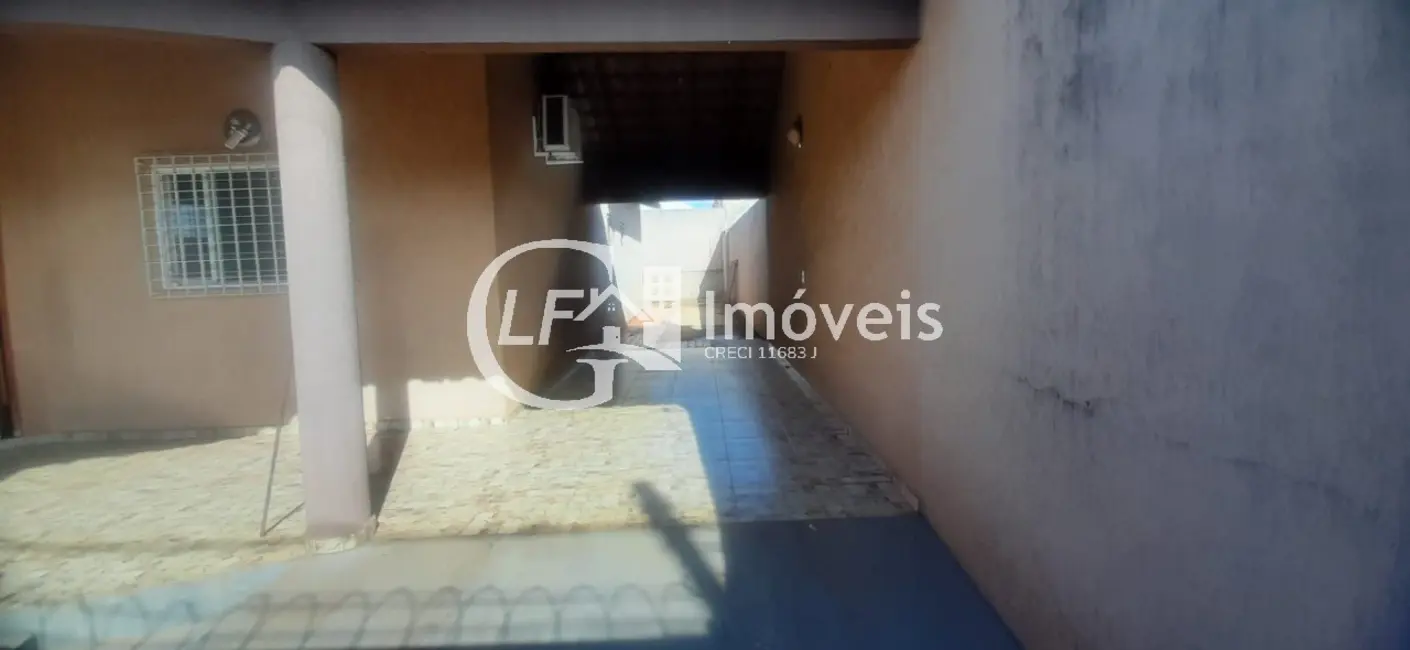 Foto 2 de Casa com 3 quartos à venda, 150m2 em Campo Grande - MS