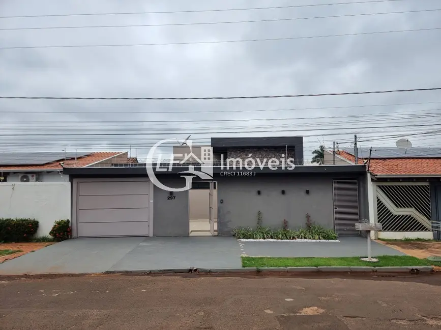 Casa com 3 quartos à venda, 163m2 em Campo Grande - MS - imagem 1 Foto 1 de Casa com 3 quartos à venda, 163m2 em Campo Grande - MS