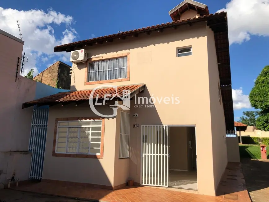 Foto 1 de Casa de Condomínio com 4 quartos para alugar, 130m2 em Cabreúva, Campo Grande - MS