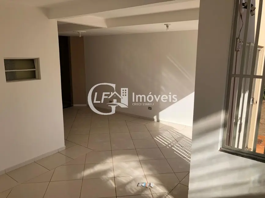 Foto 2 de Casa de Condomínio com 4 quartos para alugar, 130m2 em Cabreúva, Campo Grande - MS