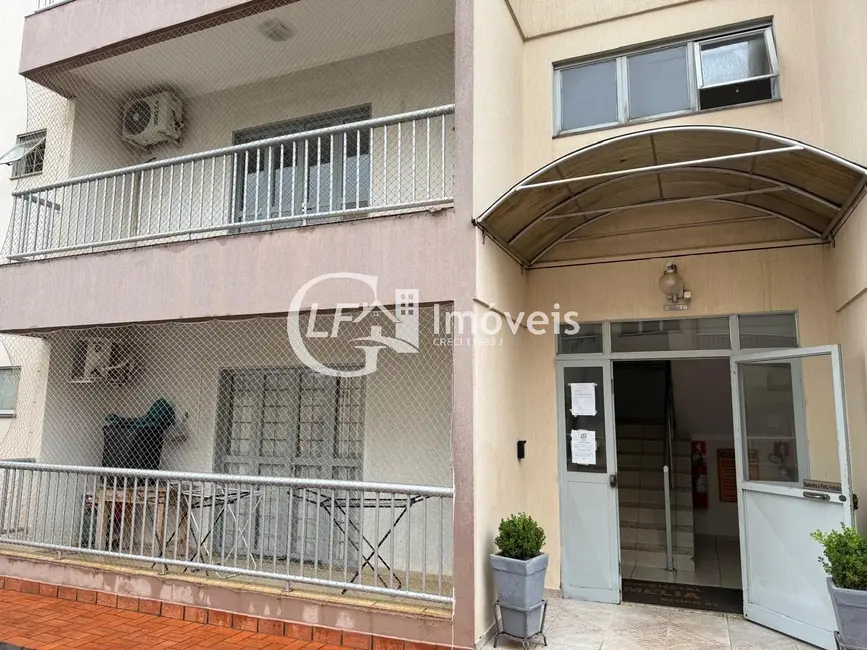 Foto 2 de Apartamento com 3 quartos para alugar, 109m2 em Monte Castelo, Campo Grande - MS
