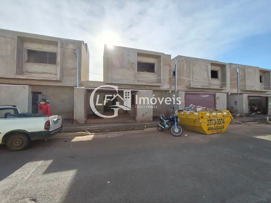 Foto 1 de Casa com 2 quartos à venda, 115m2 em Vila Rica, Campo Grande - MS
