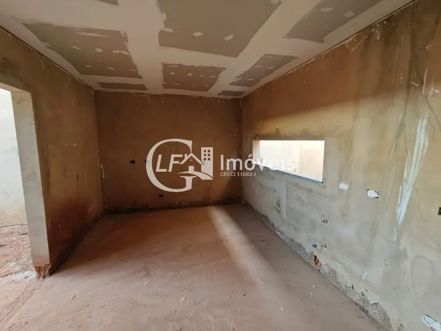 Casa com 2 quartos à venda, 115m2 em Vila Rica, Campo Grande - MS - imagem 3 Foto 3 de Casa com 2 quartos à venda, 115m2 em Vila Rica, Campo Grande - MS