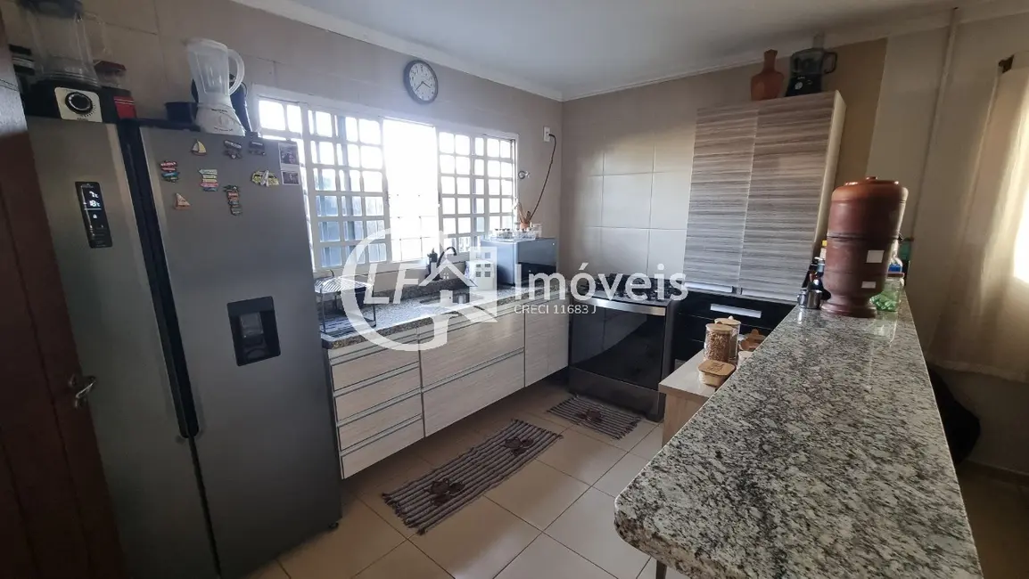Casa com 2 quartos à venda, 132m2 em Parque Residencial Rita Vieira, Campo Grande - MS - imagem 6 Foto 6 de Casa com 2 quartos à venda, 132m2 em Parque Residencial Rita Vieira, Campo Grande - MS