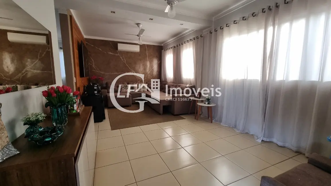Casa com 2 quartos à venda, 132m2 em Parque Residencial Rita Vieira, Campo Grande - MS - imagem 4 Foto 4 de Casa com 2 quartos à venda, 132m2 em Parque Residencial Rita Vieira, Campo Grande - MS