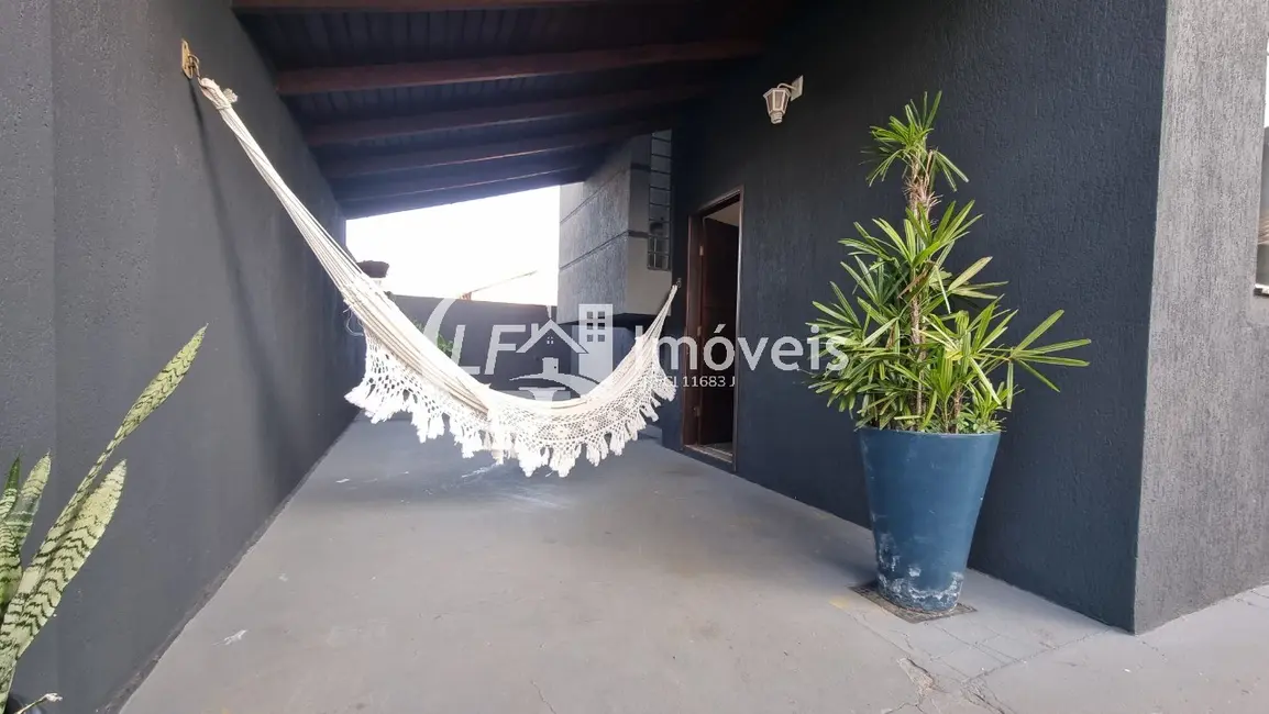 Casa com 2 quartos à venda, 132m2 em Parque Residencial Rita Vieira, Campo Grande - MS - imagem 3 Foto 3 de Casa com 2 quartos à venda, 132m2 em Parque Residencial Rita Vieira, Campo Grande - MS