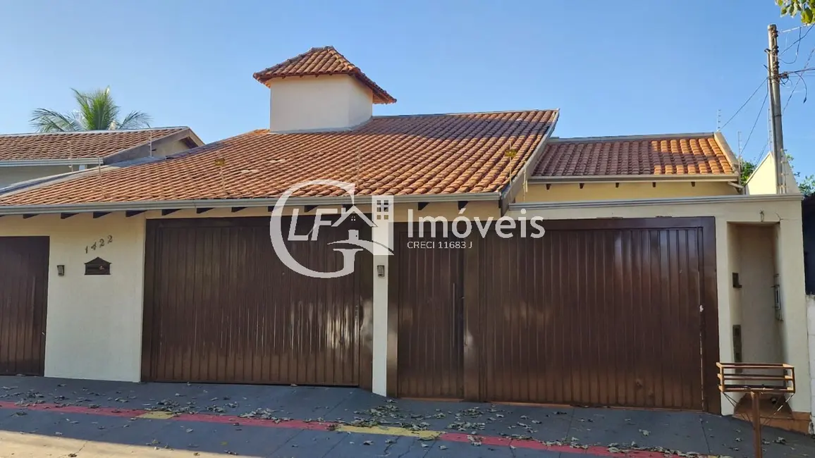 Foto 2 de Casa com 2 quartos à venda, 275m2 em Guanandi, Campo Grande - MS