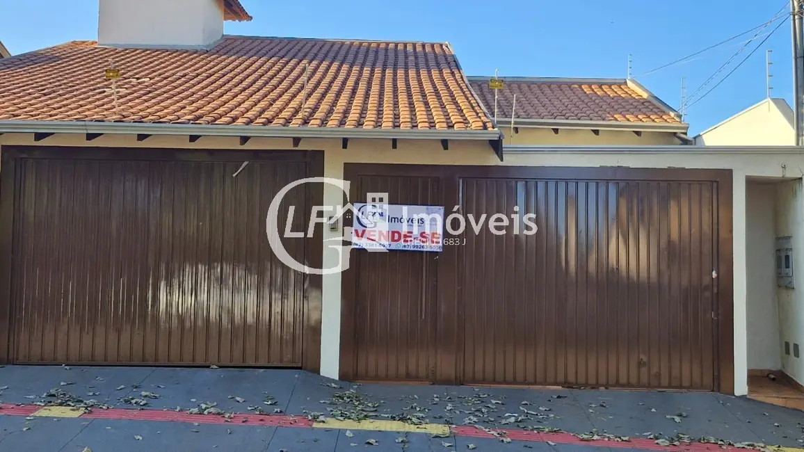 Foto 1 de Casa com 2 quartos à venda, 275m2 em Guanandi, Campo Grande - MS